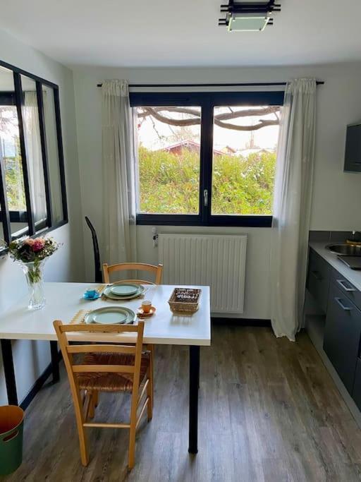 Appartement Independant 30 M² A 500M Du Lac, 2 Velos Et Parking Fournis Sévrier Exterior foto